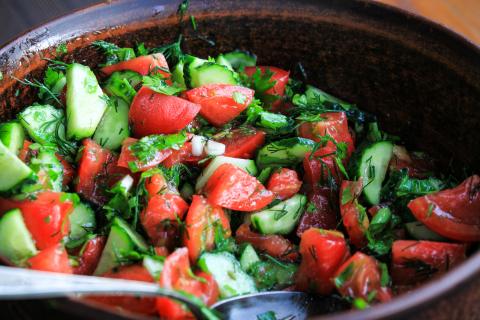 Cucumber tomato salad